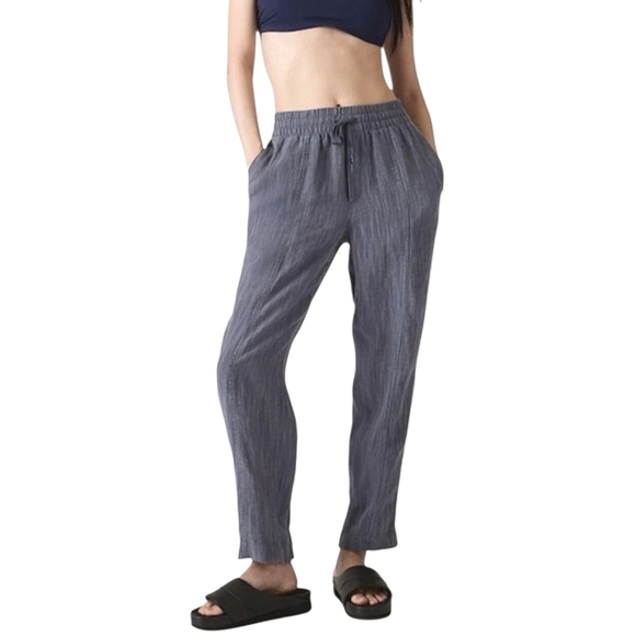 Athleta Retreat 100% Linen Ankle Crop Pants Blue Gray Drawstring Waist Casual S - Picture 1 of 12